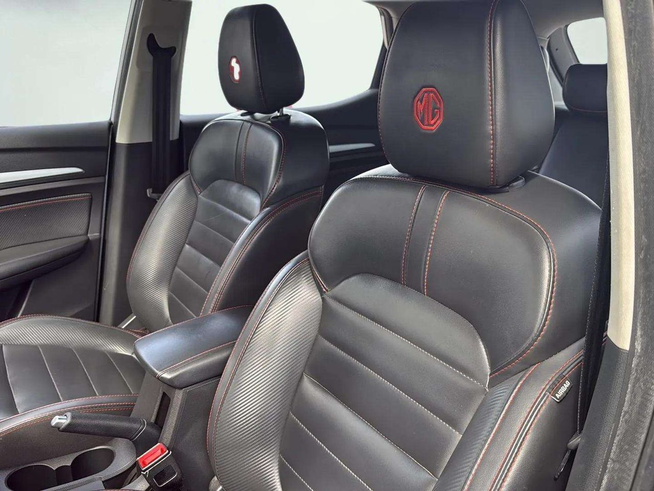 MG ZS 1.5 Luxury - foto 11