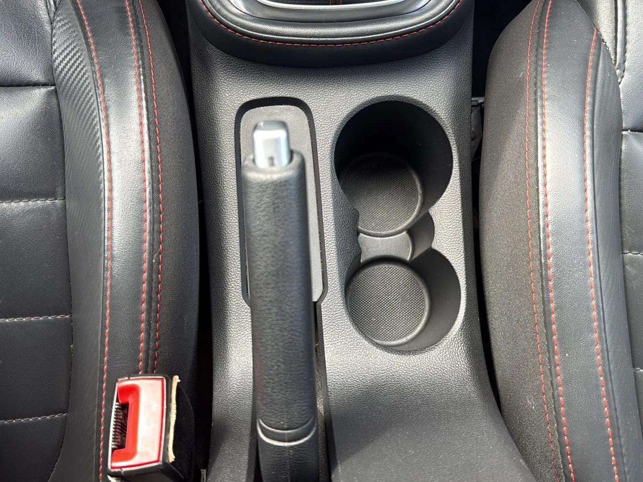 MG ZS 1.5 Luxury - foto 17