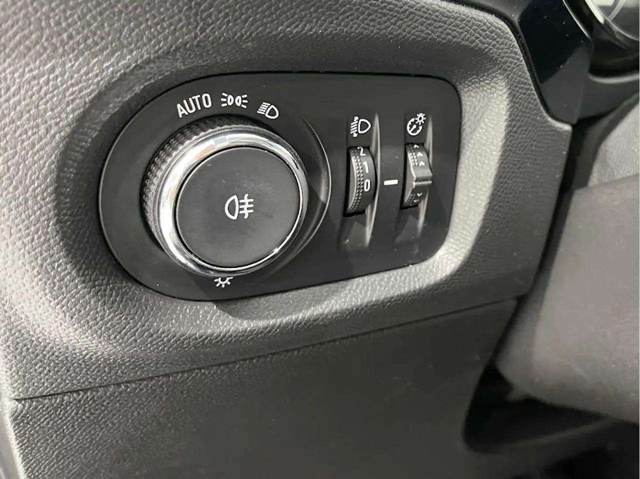 Opel Corsa 1.2T XHL 74kW (100CV) Edition - foto 13