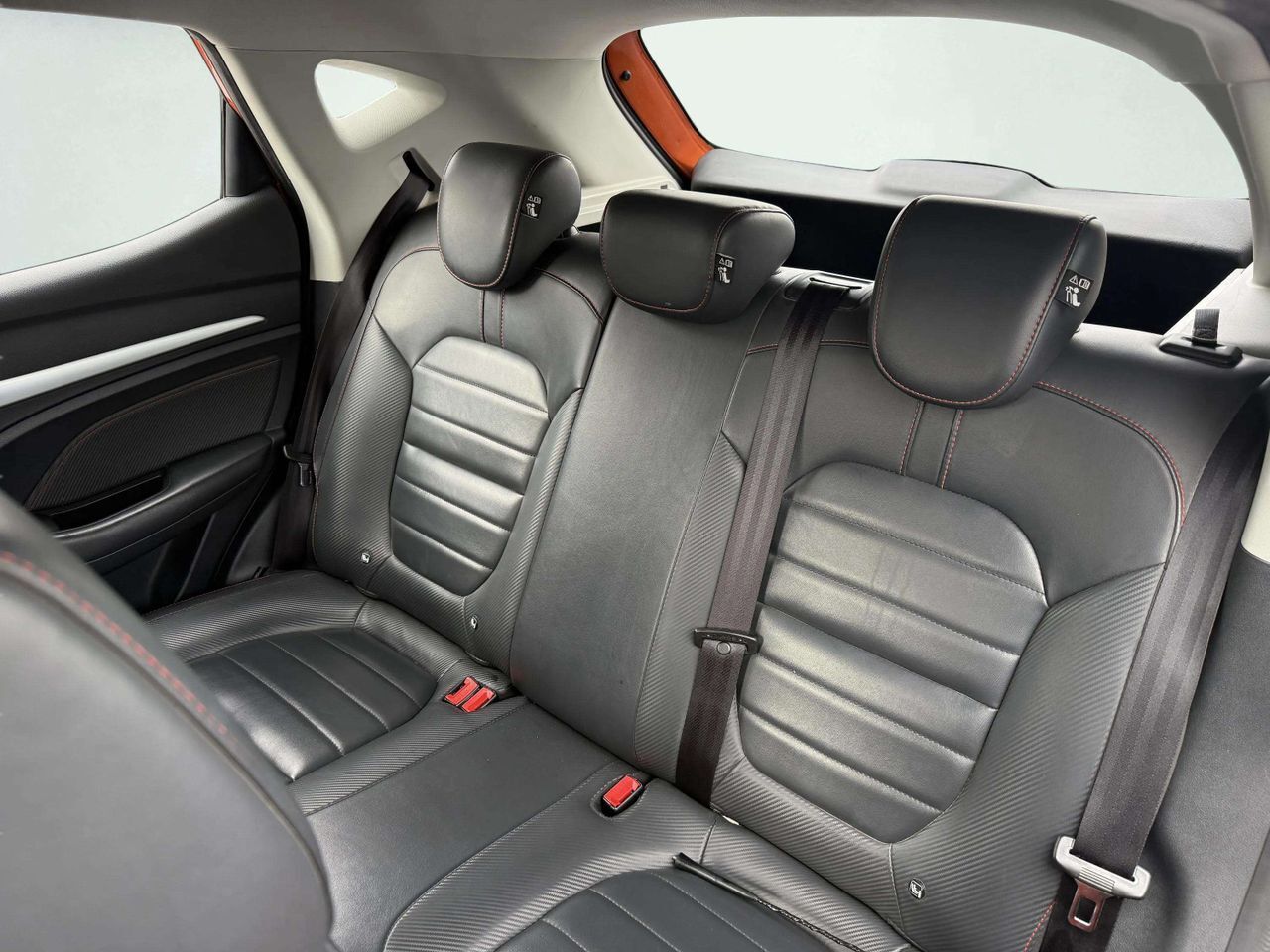 MG ZS 1.5 Luxury - foto 17