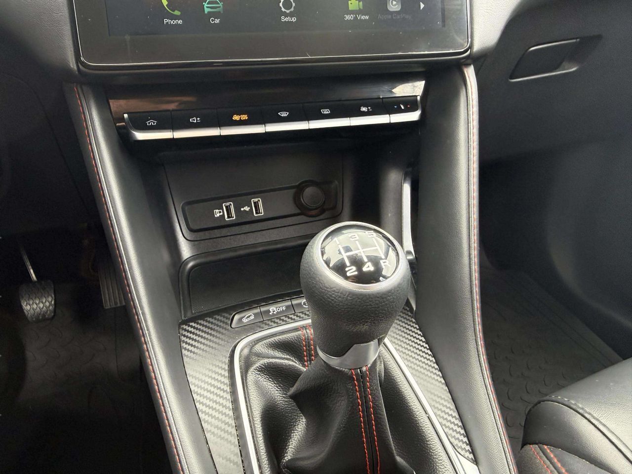 MG ZS 1.5 Luxury - foto 16