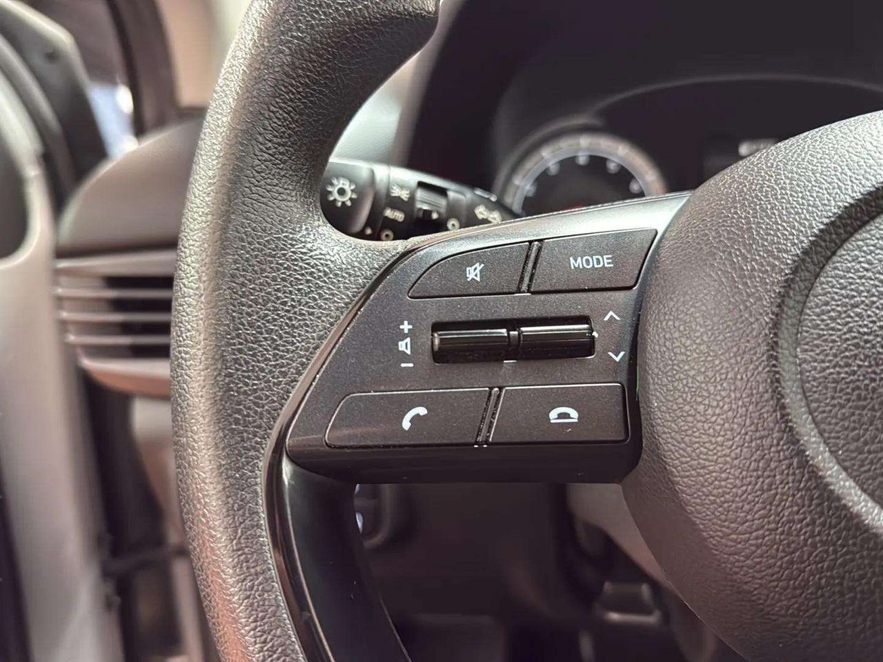 Hyundai i20 1.2 MPI Essence - foto 9