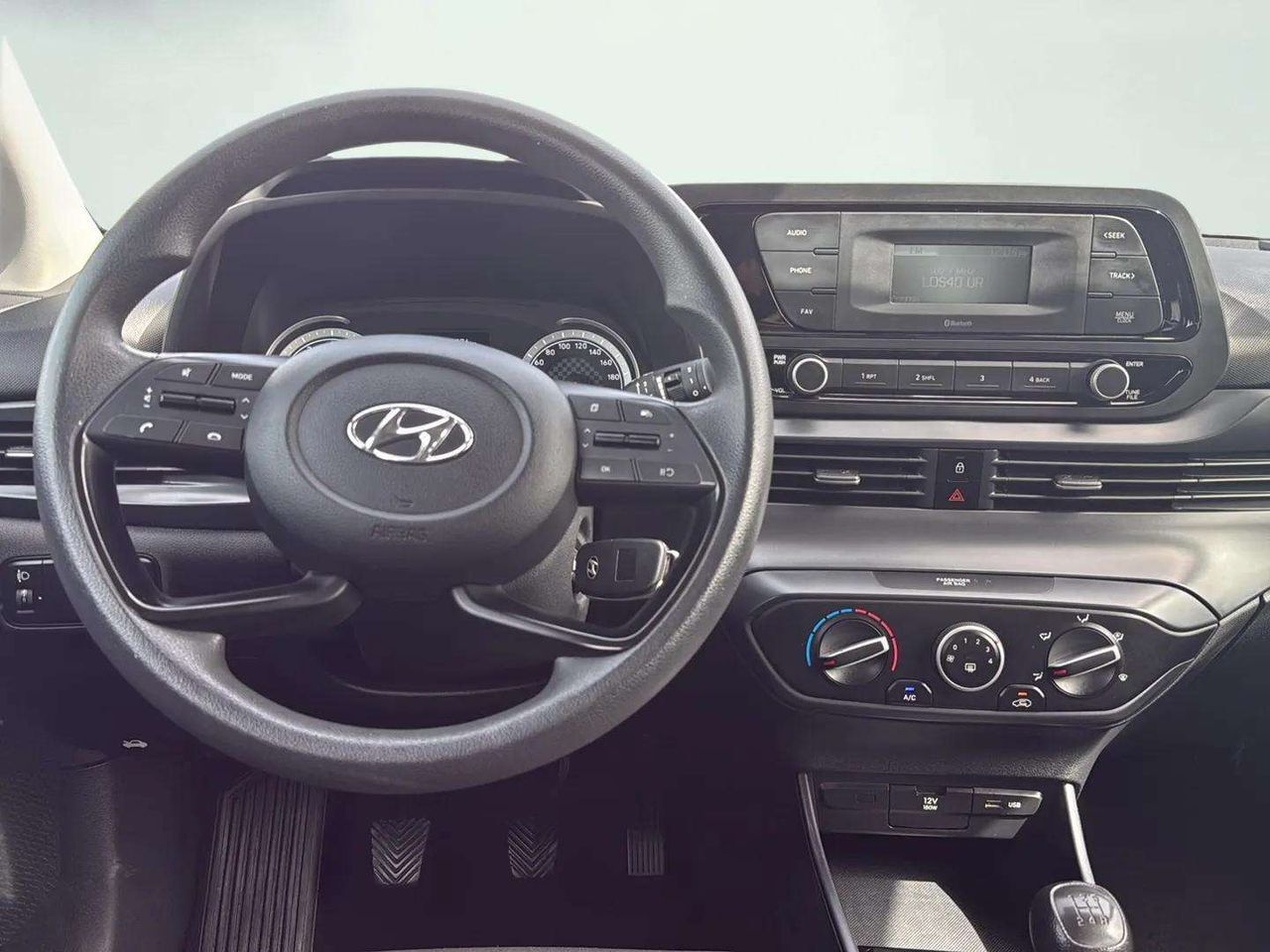 Hyundai i20 1.2 MPI Essence - foto 13