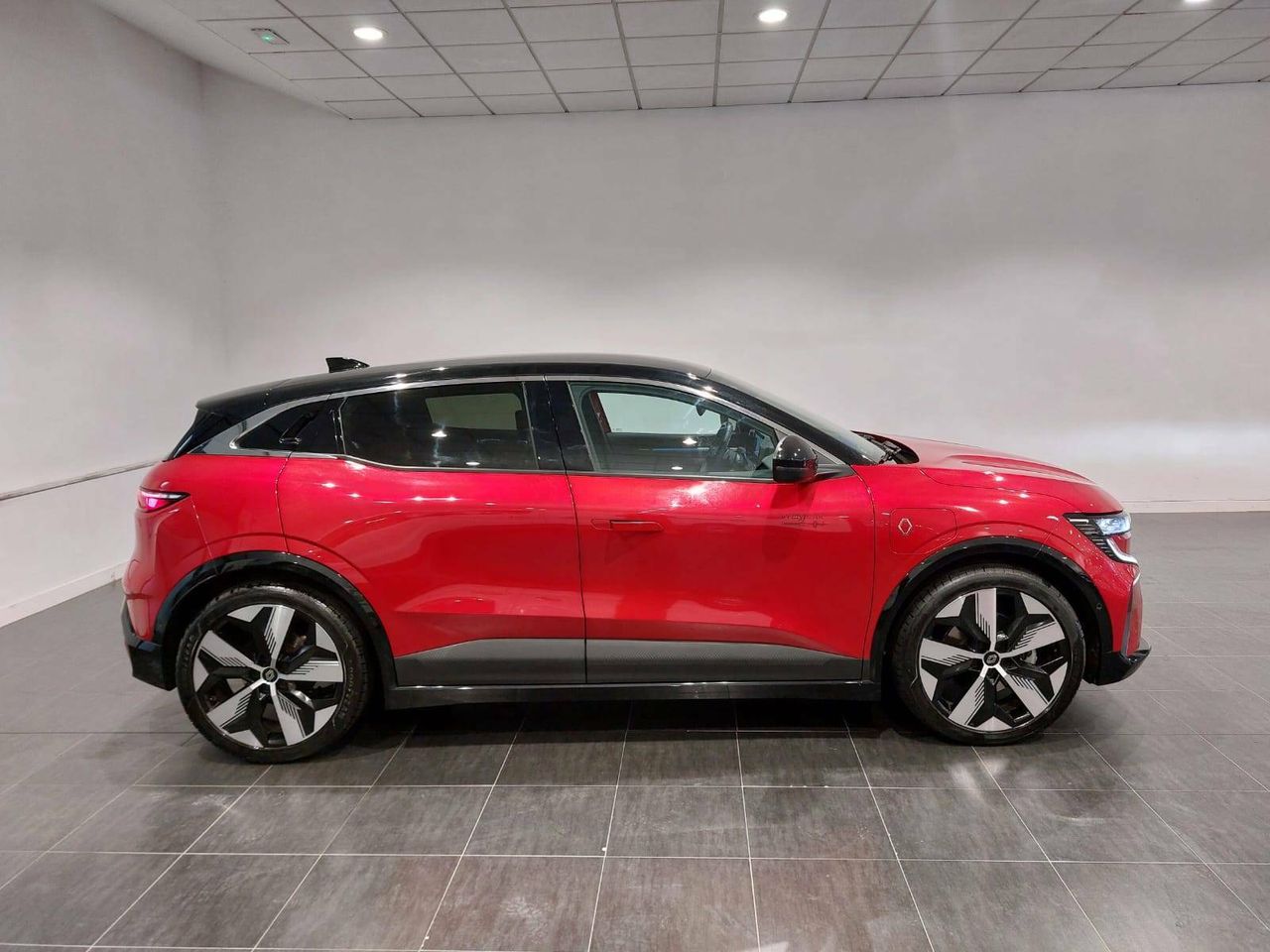 renault megane e-tech 2023 / foto grande (2)
