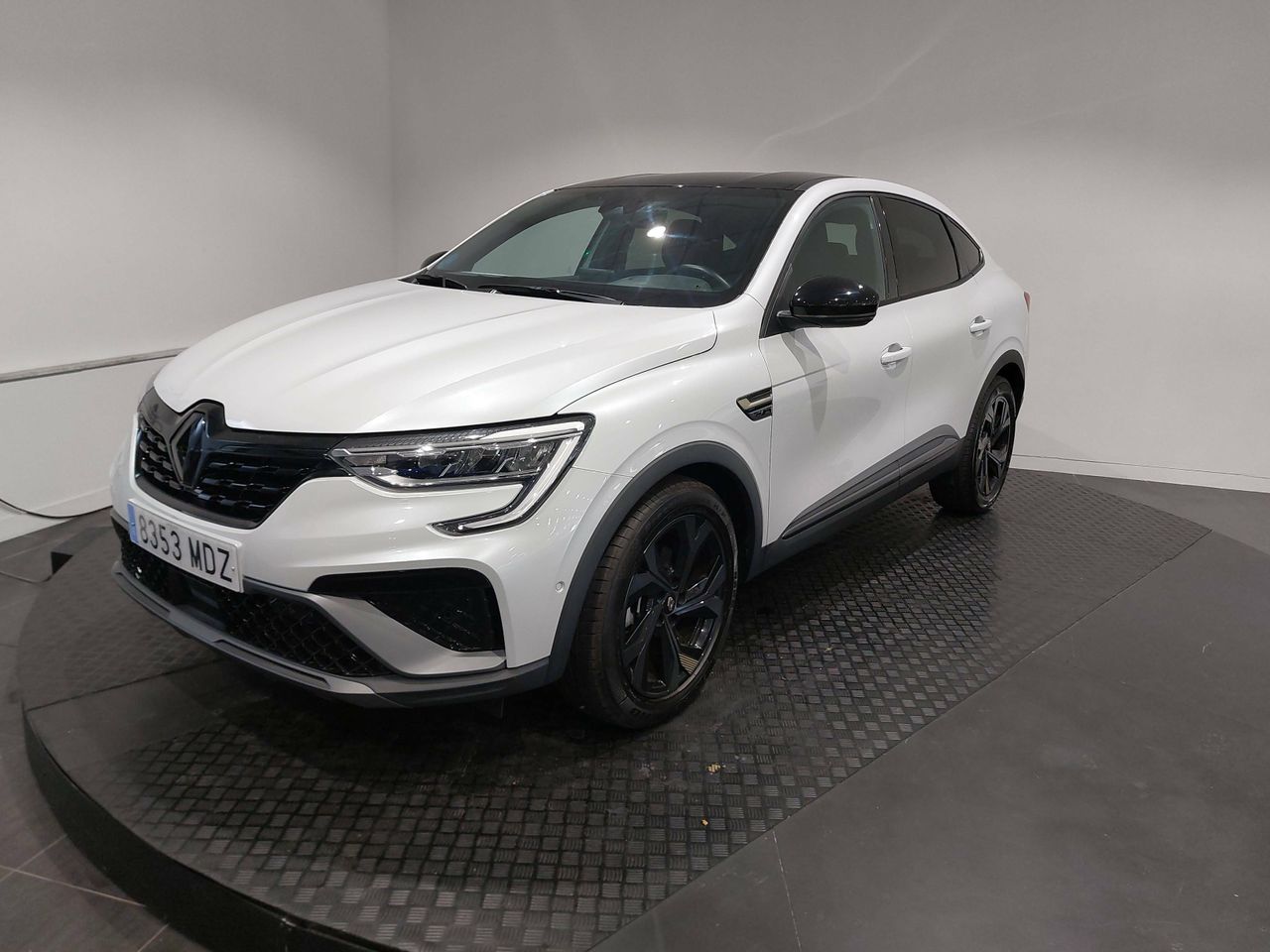 Mudanzas precios bajos barcelona  de segunda mano en Barcelona - renault arkana 2023 /