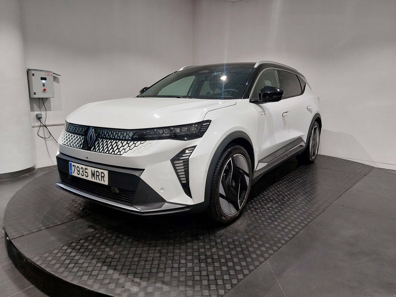 Tu futuro inmediato  de segunda mano - renault scénic 2024 /