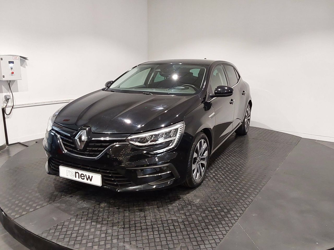 Dacia logan cambio manual  de segunda mano - renault megane 2022 /