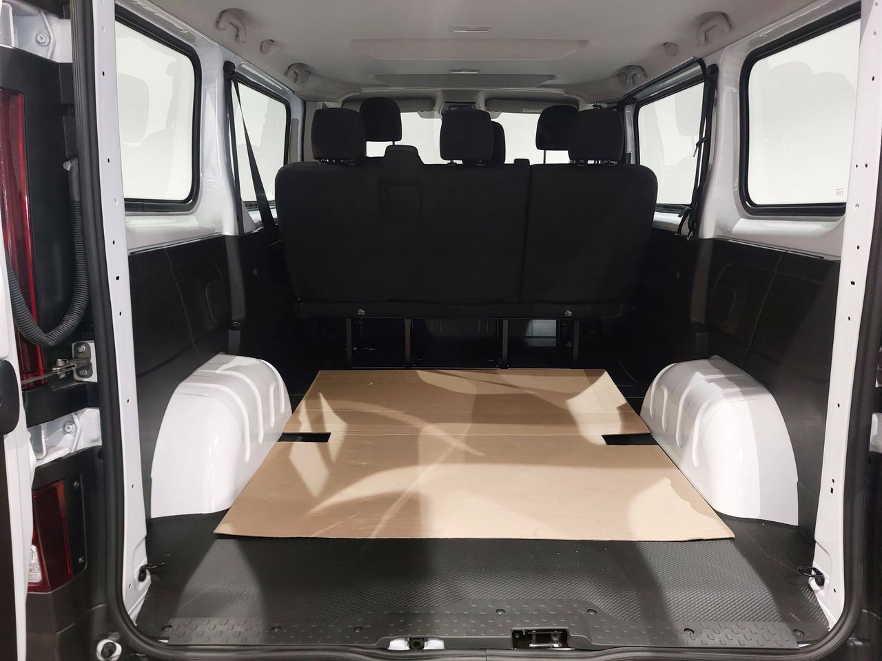 renault trafic combi 2024 / foto grande (3)