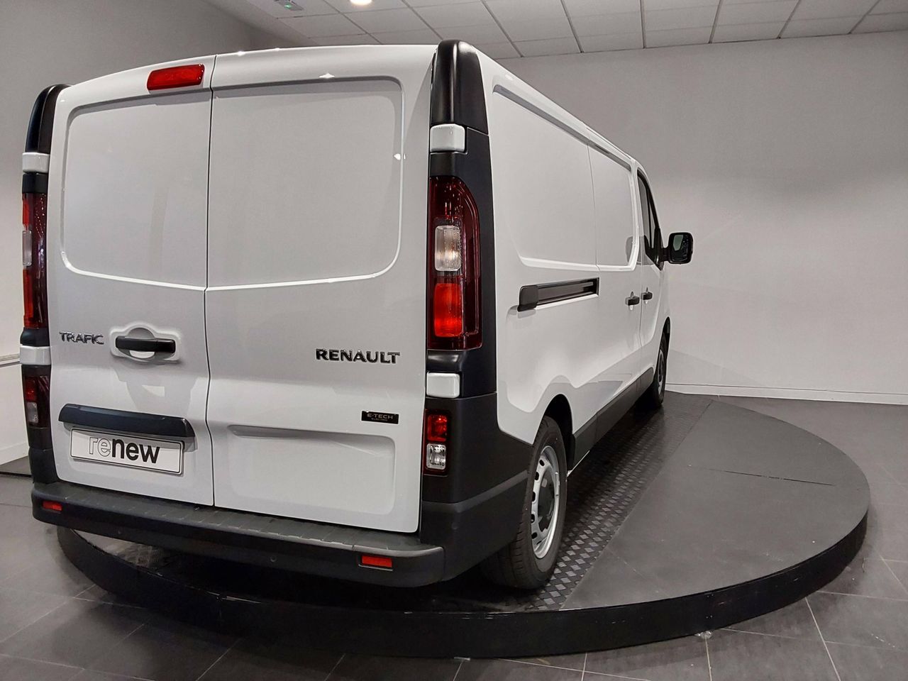 renault trafic 2025 / foto grande (3)