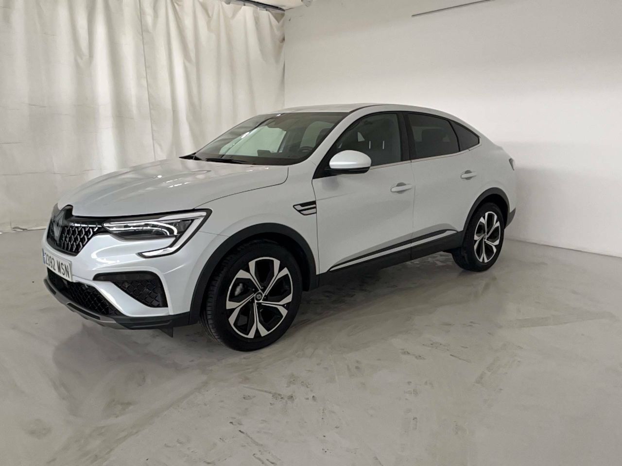 Mudanzas precios bajos barcelona  de segunda mano en Barcelona - renault arkana 2024 /