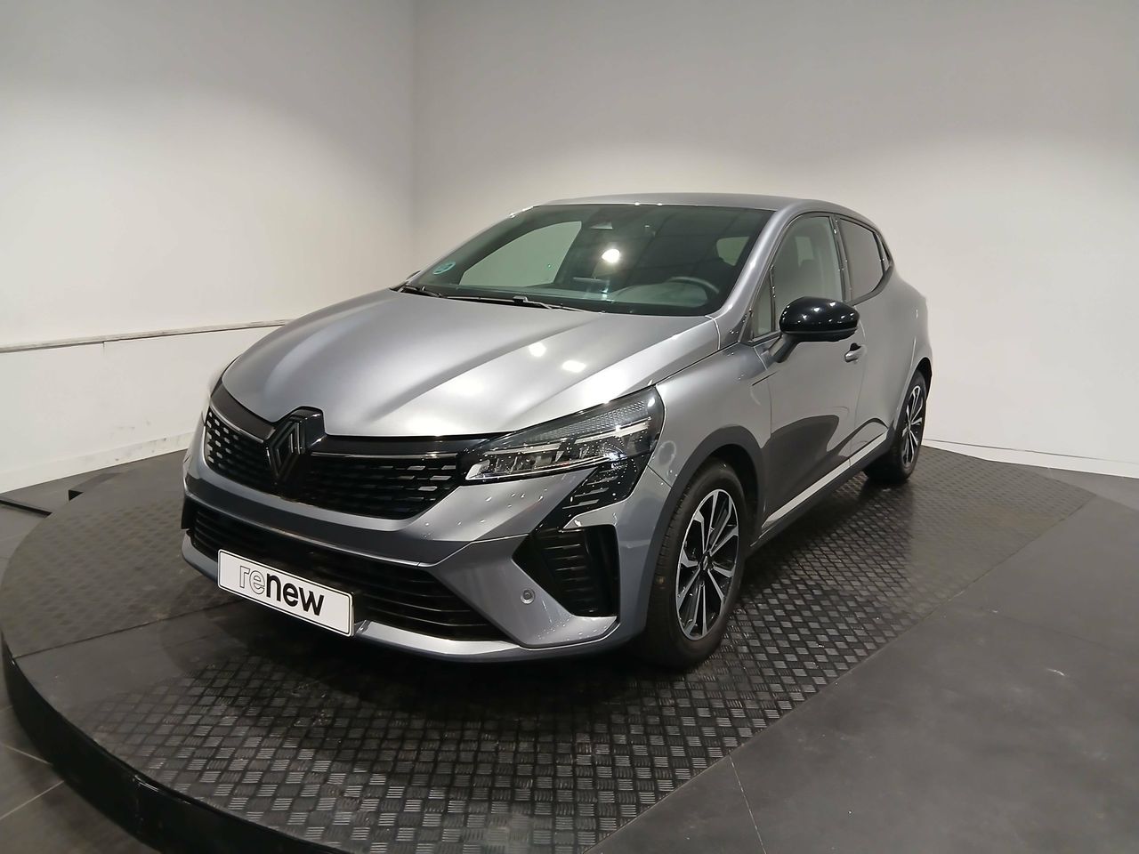 renault clio 2024 /