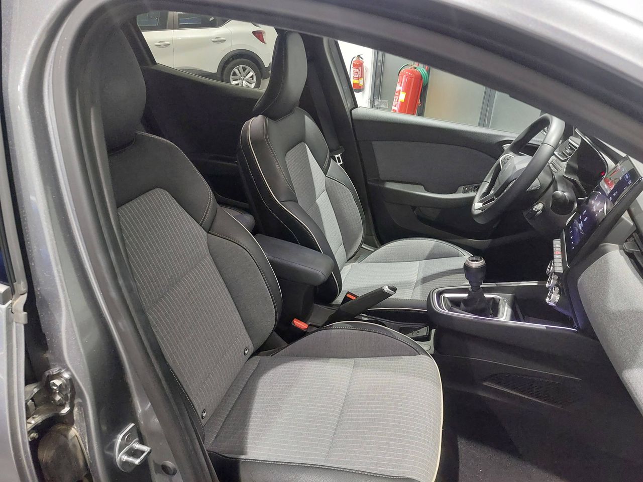 Renault Clio TCe Techno 67kW Techno - foto 19