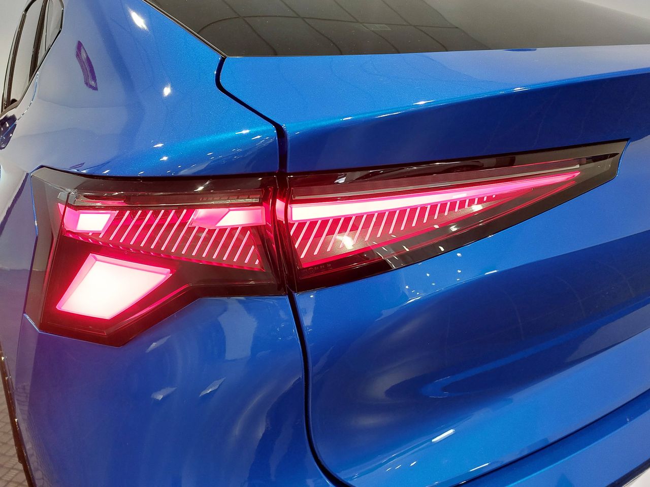 Renault Rafale Rafale E-Tech Esprit Alpine 4x4 221kW Esprit  - foto 8