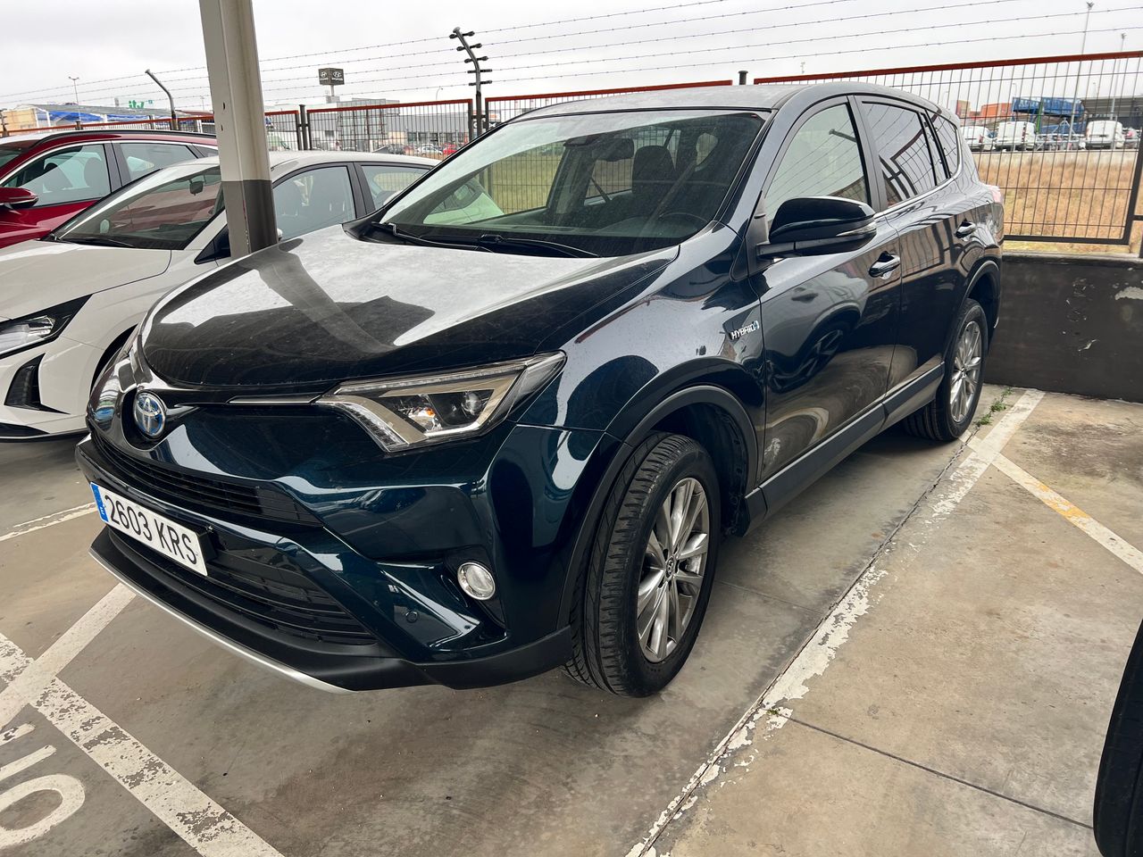 Toyota Rav4 2.5l hybrid 2WD Advance