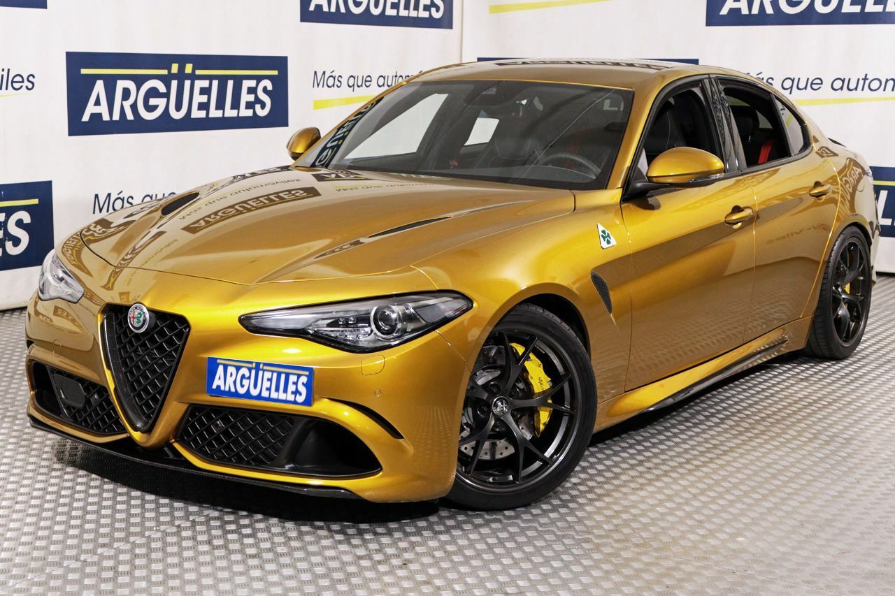 Alerta de vehiculos en angulo muerto  de segunda mano - alfa romeo giulia 2022 /