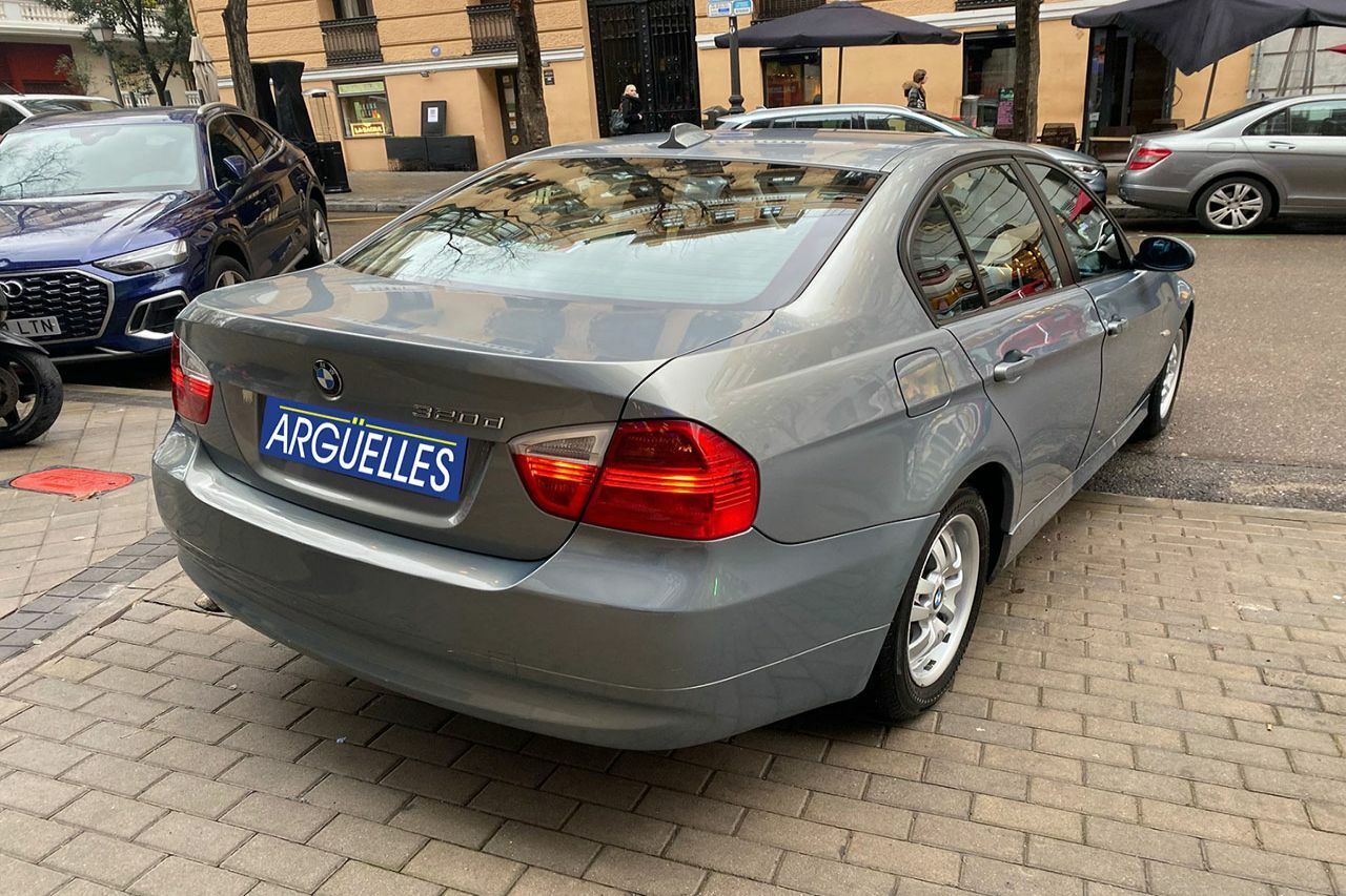 bmw serie 3 2006 / foto grande (2)
