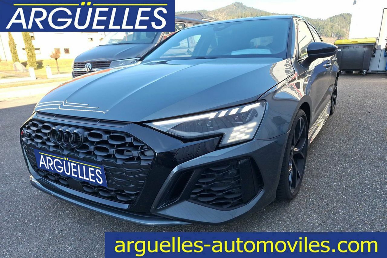 Pintura rojo manufaktur  de segunda mano - audi rs3 2022 /
