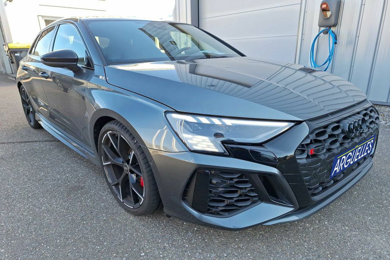 audi rs3 2022 / foto grande (3)