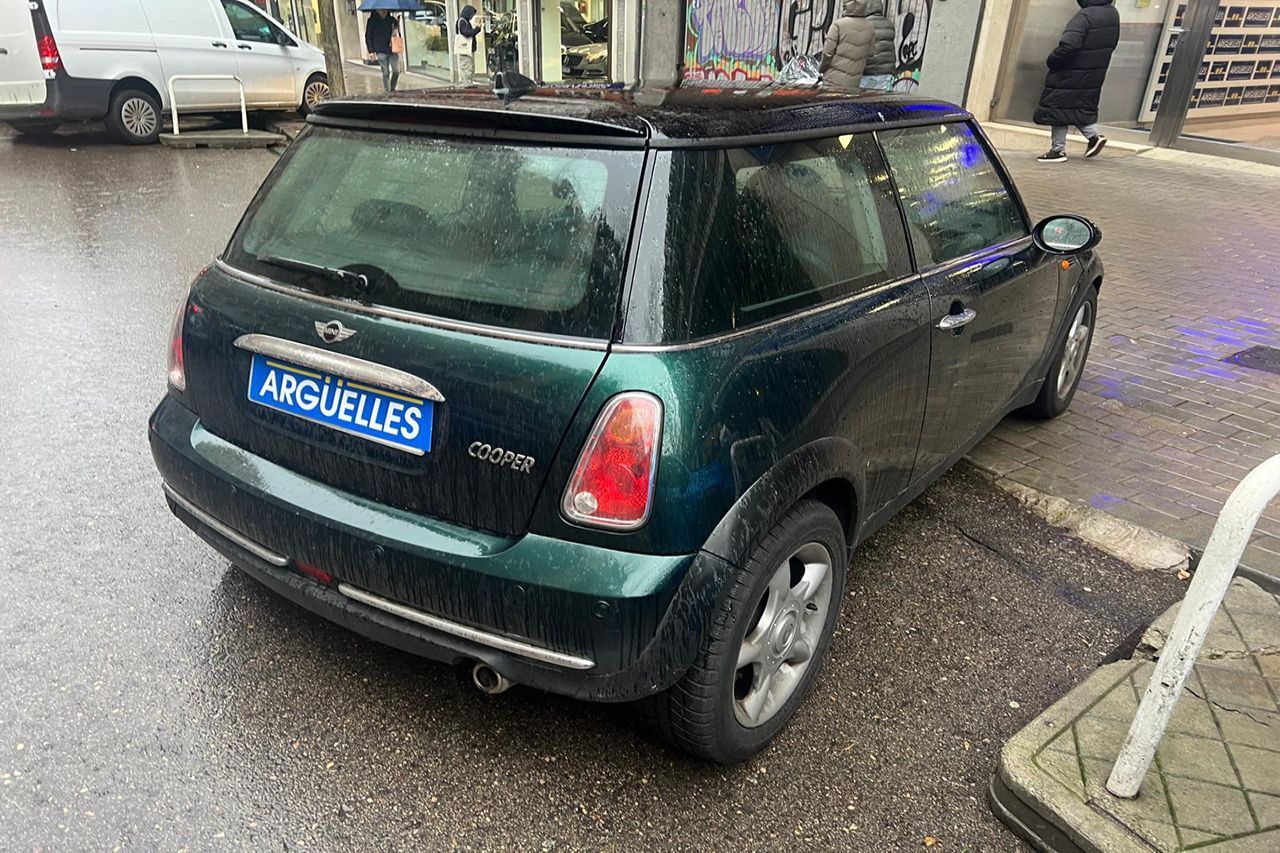 MINI Cooper 1.6