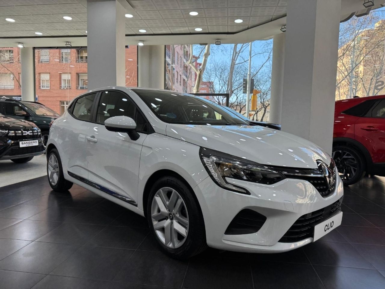 Renault clio 2023 barcelona  de segunda mano en Barcelona - renault clio 2021 /