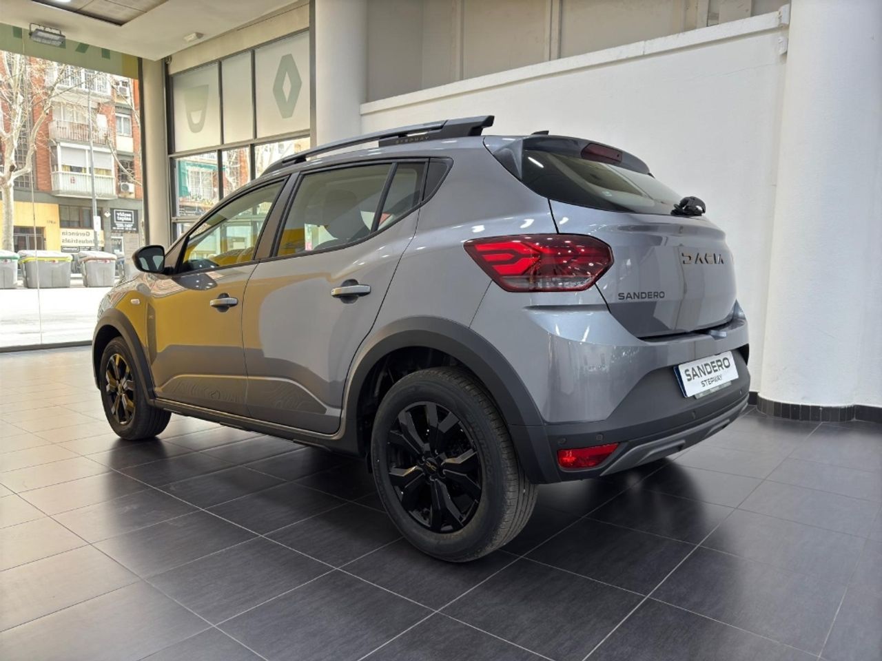 dacia sandero 2025 / foto grande (3)