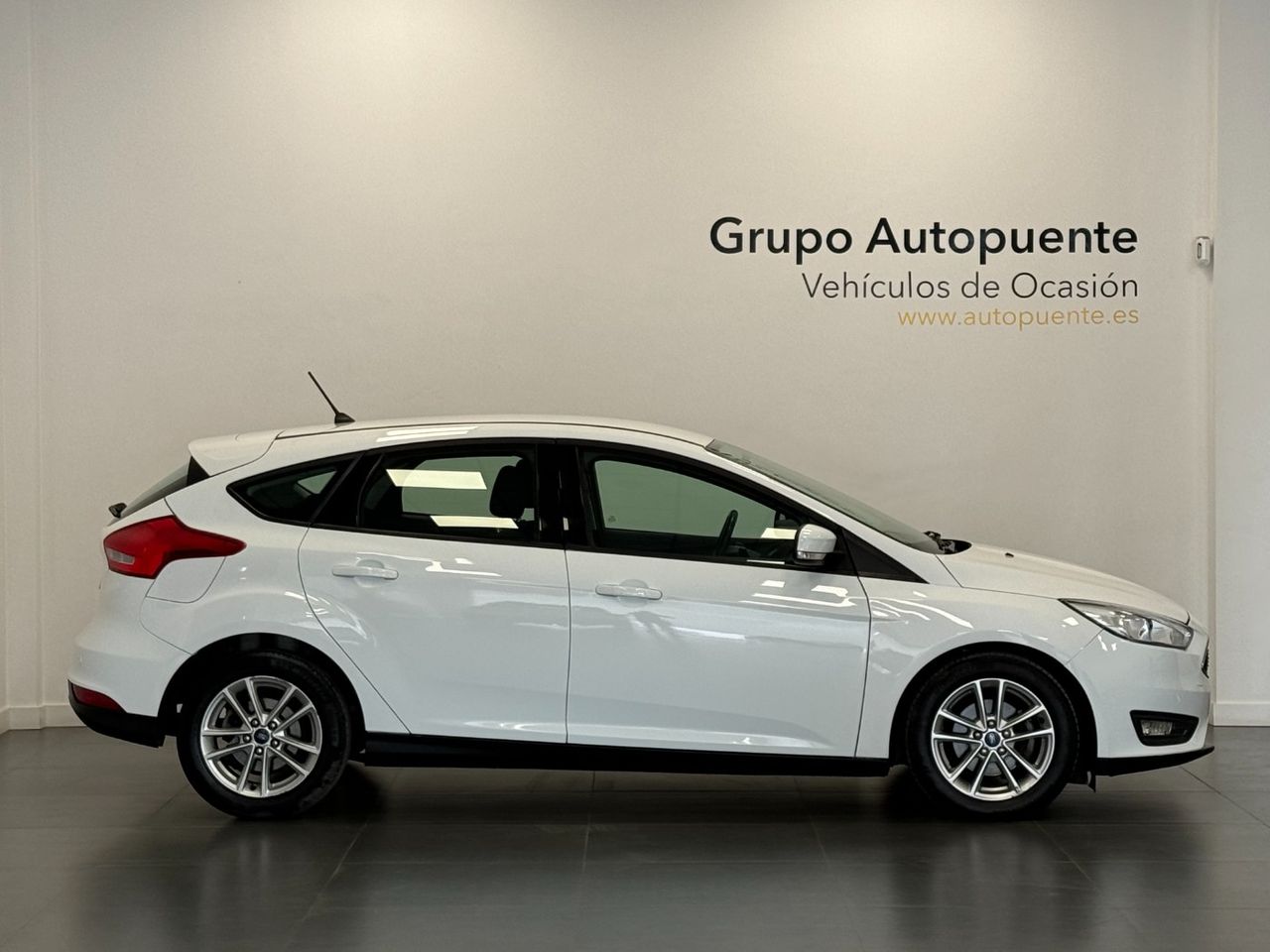 ford focus 2017 / foto grande (2)
