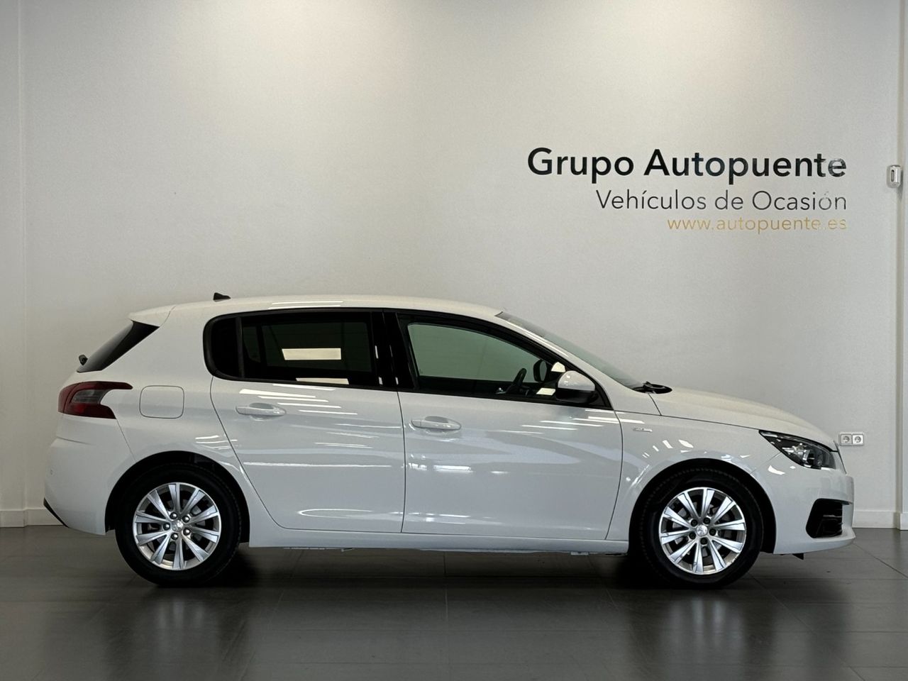 peugeot 308 2020 / foto grande (2)