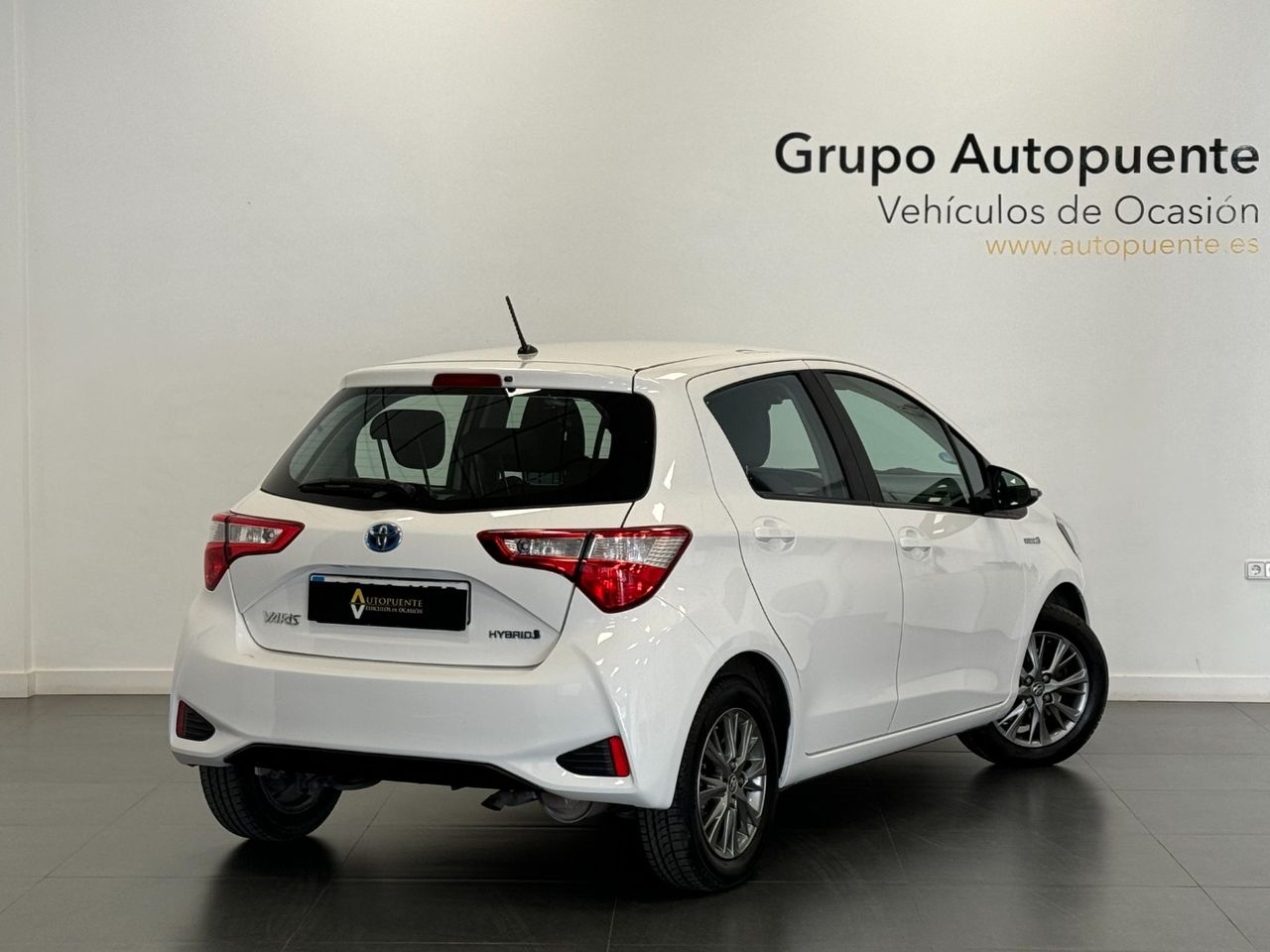 toyota yaris 2019 / foto grande (3)