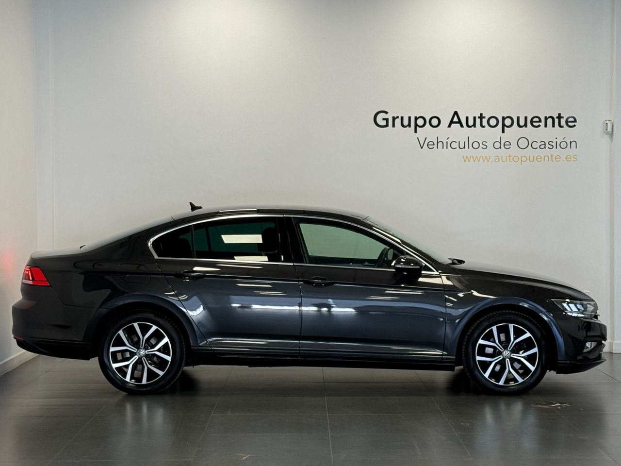 volkswagen passat 2020 / foto grande (2)