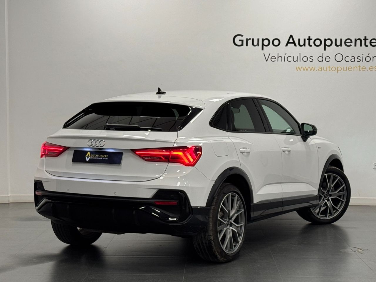 audi q3 2020 / foto grande (3)