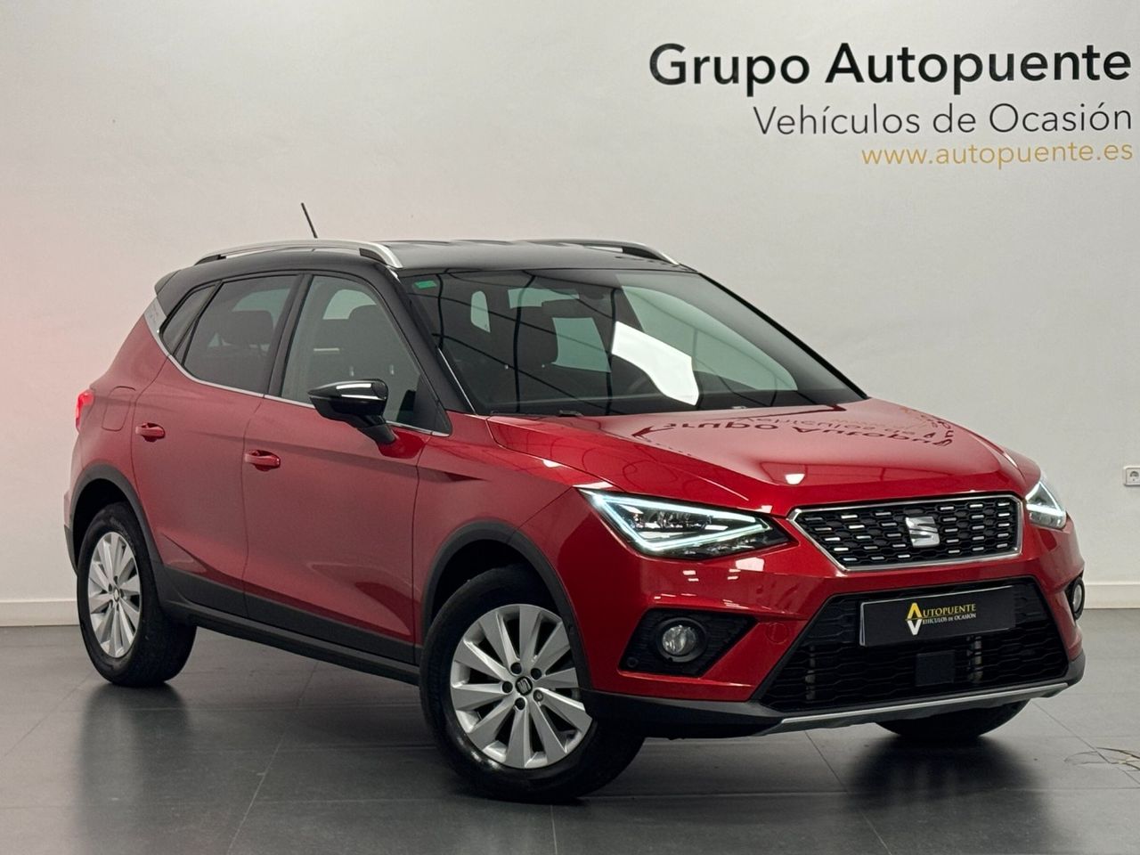 Renault megane con pantalla tactil multimedia  de segunda mano - seat arona 2019 /