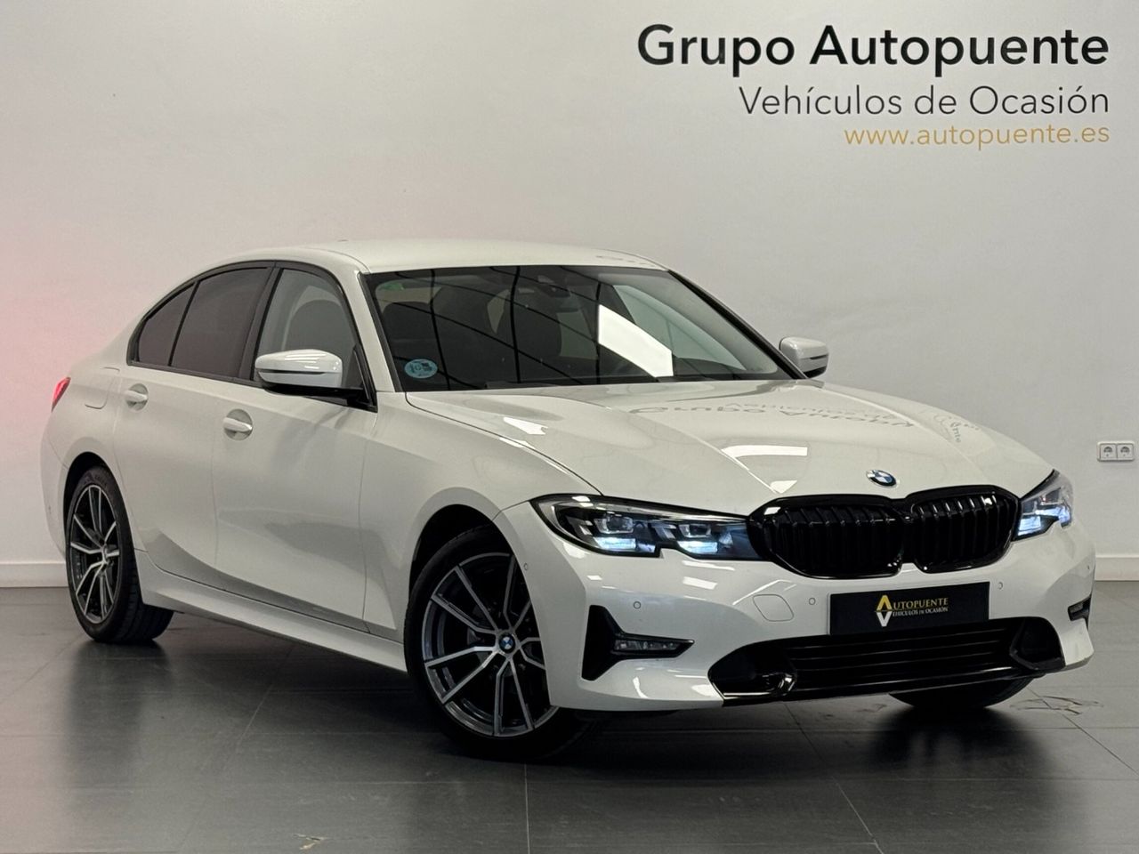 Excelente terreno  de segunda mano - bmw serie 3 2019 /