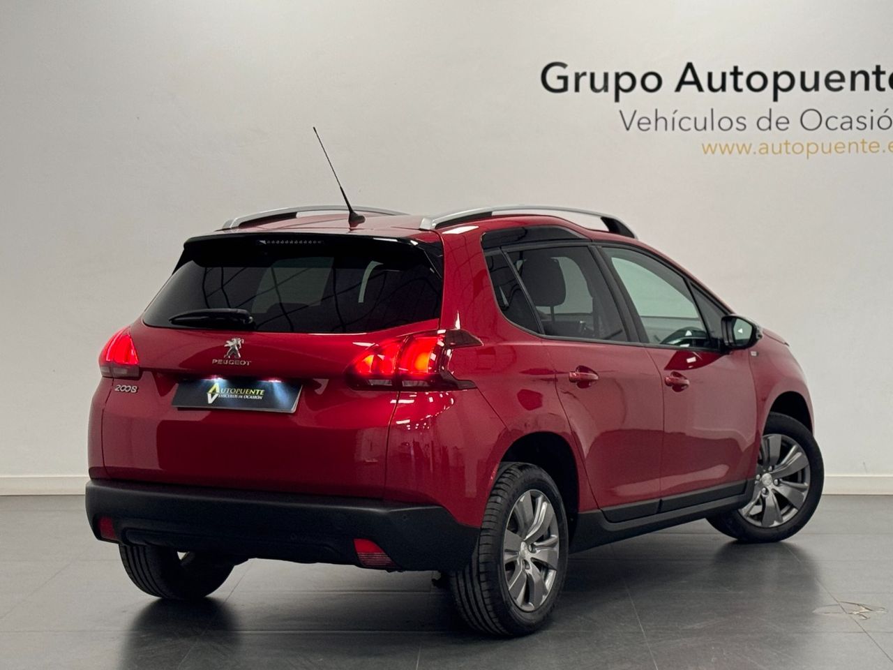 peugeot 2008 2017 / foto grande (3)
