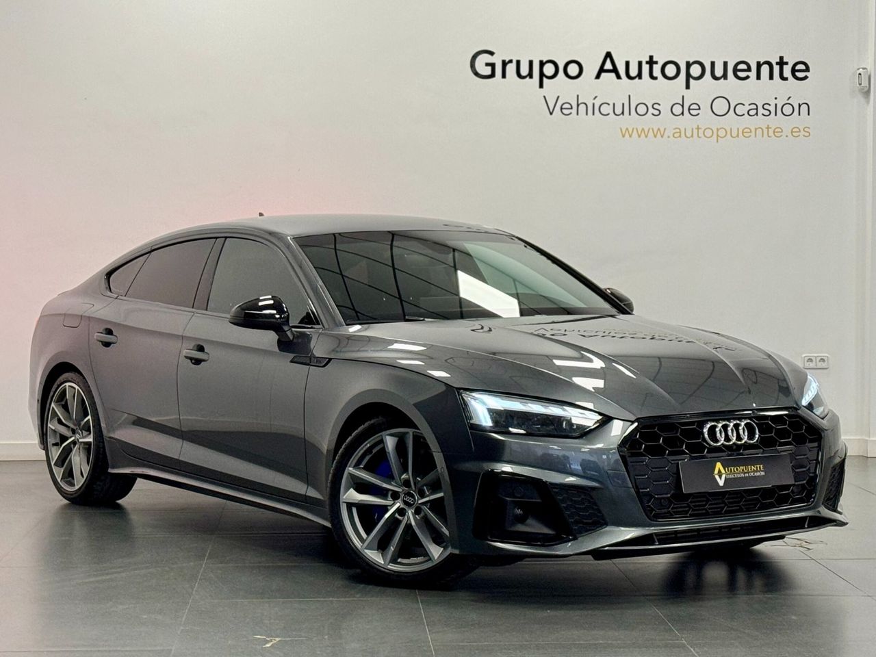 Dr 40 2020 concesionario gijon  de segunda mano - audi a5 2020 /