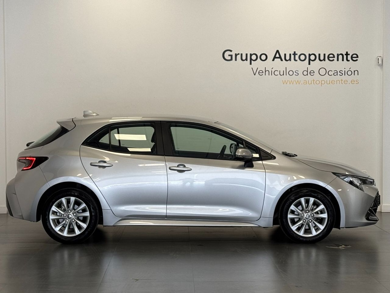 toyota corolla 2024 / foto grande (2)