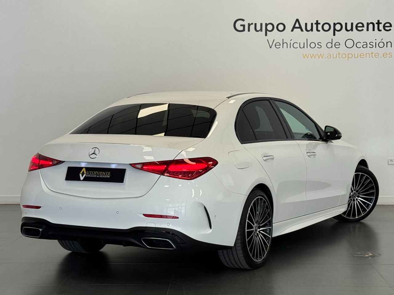 mercedes clase c 2023 / foto grande (3)