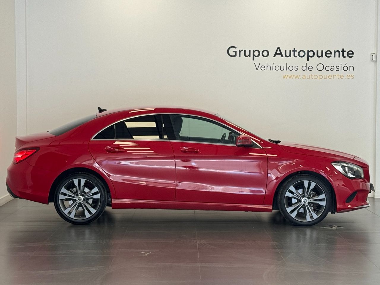 mercedes clase cla 2019 / foto grande (2)