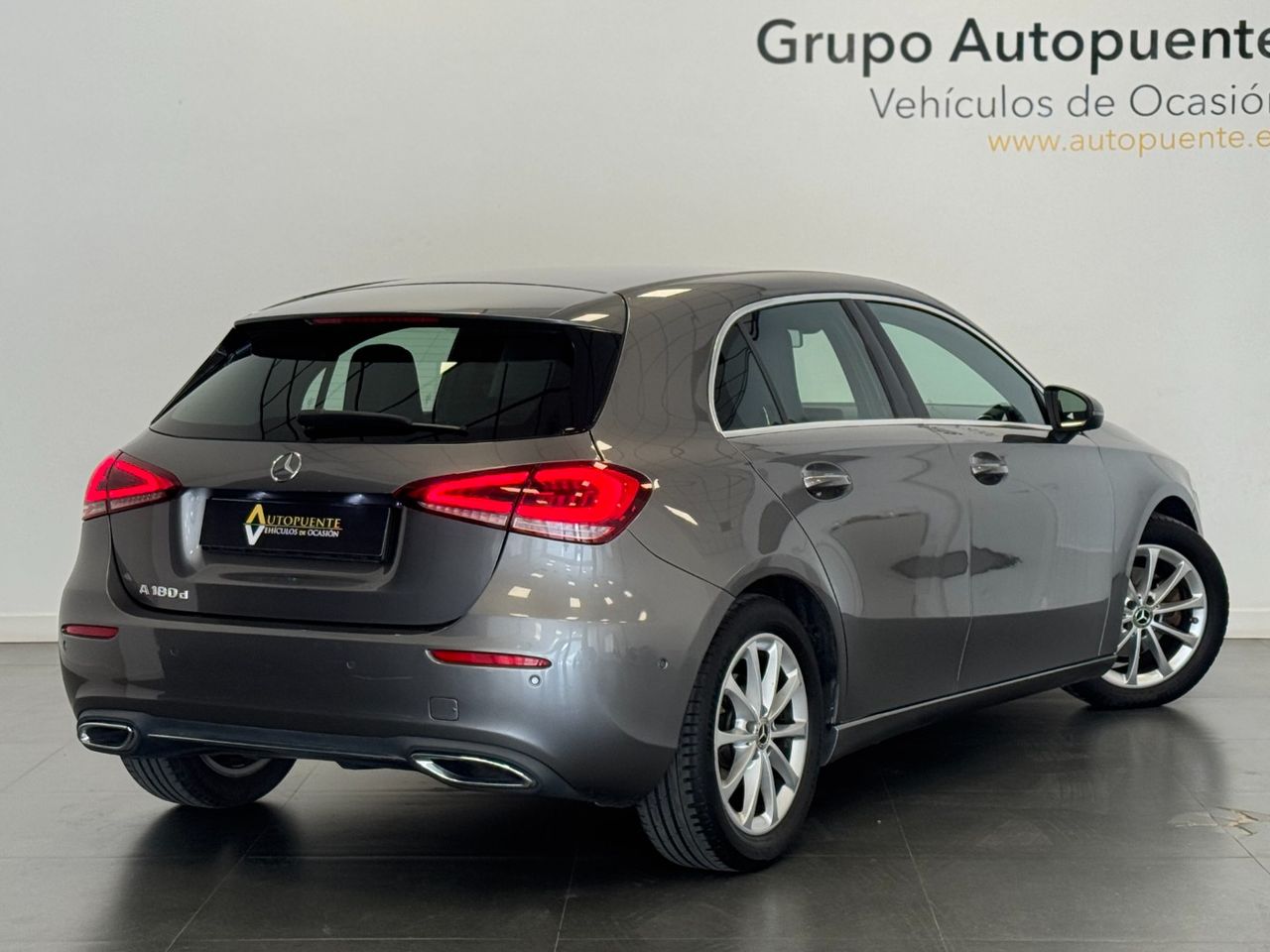 mercedes clase a 2018 / foto grande (3)