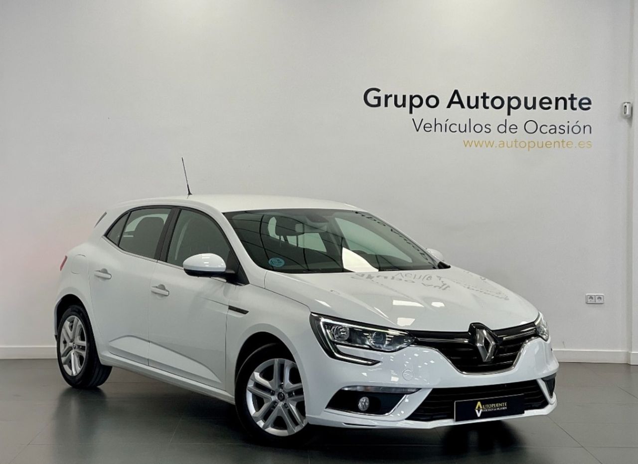 Foto renault megane 2020 /