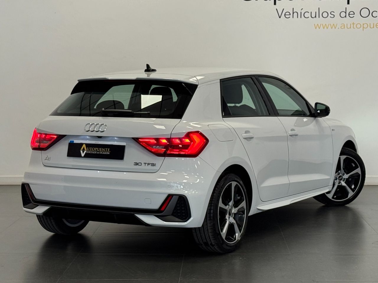 Audi A1 SPORTBACK S LINE - foto 3