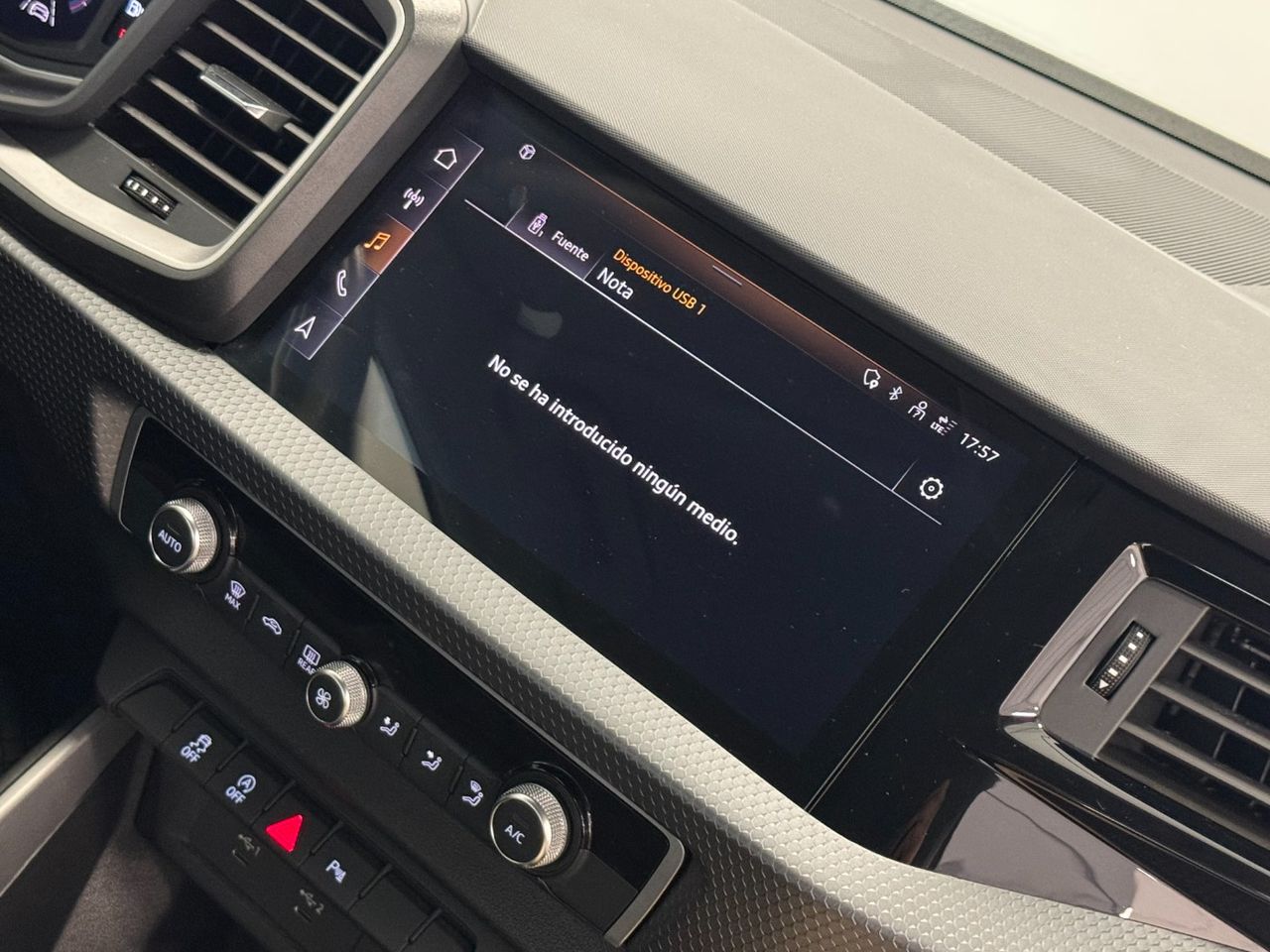 Audi A1 SPORTBACK S LINE - foto 36