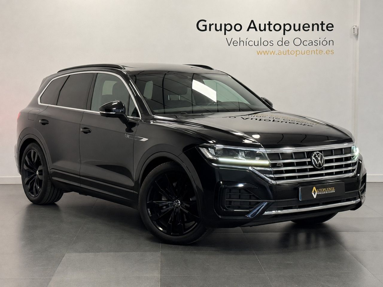 Volkswagen Touareg R-LINE 3.0 V6 TDI