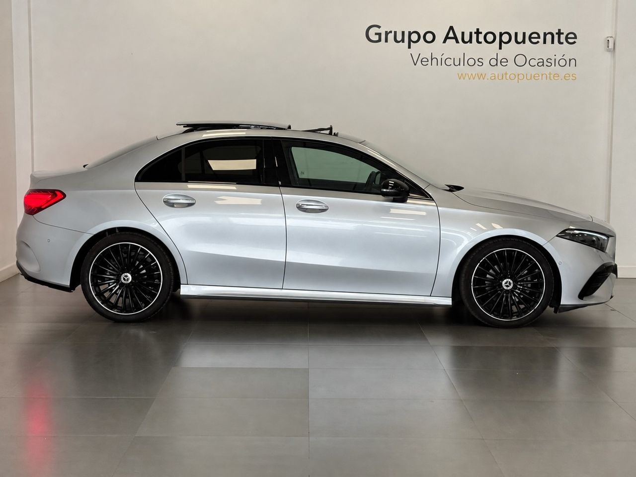 Mercedes Clase A A200D AMG 4MATIC - foto 2