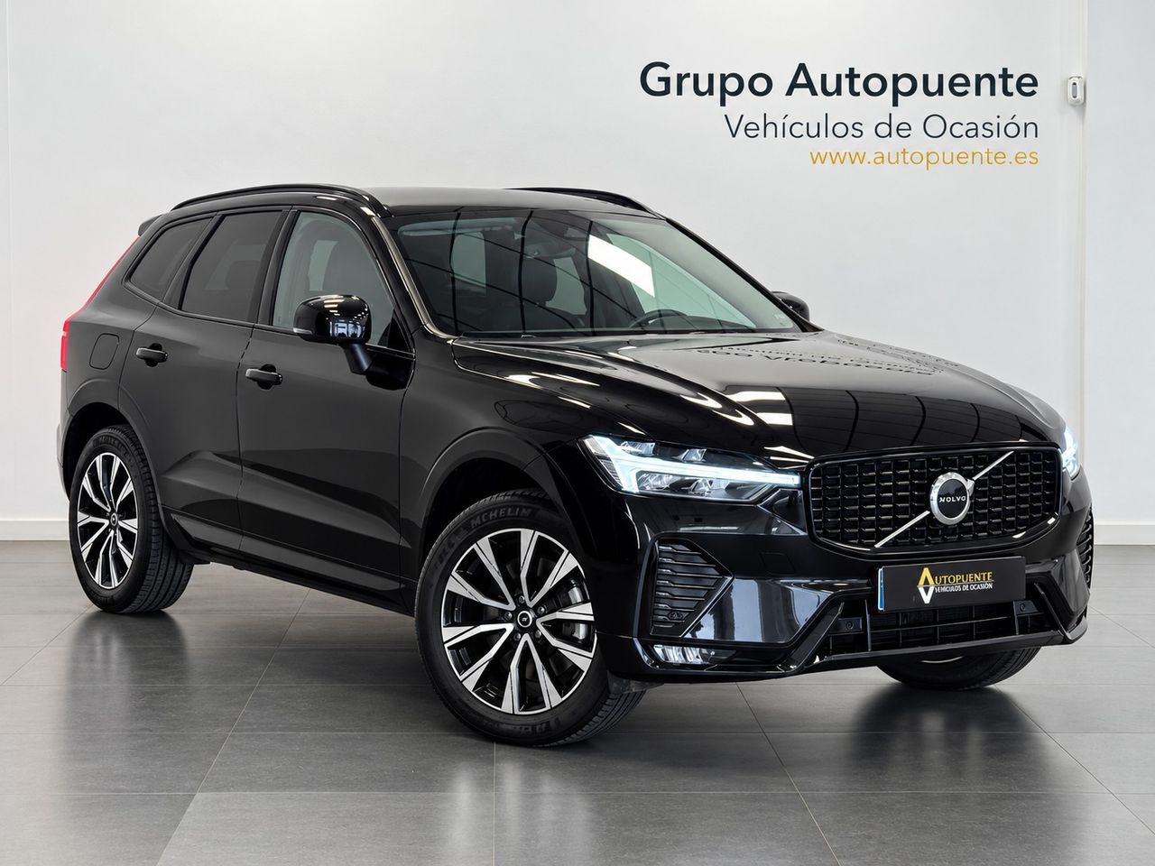 Volvo XC60 B4 D PLUS DARK AUTO