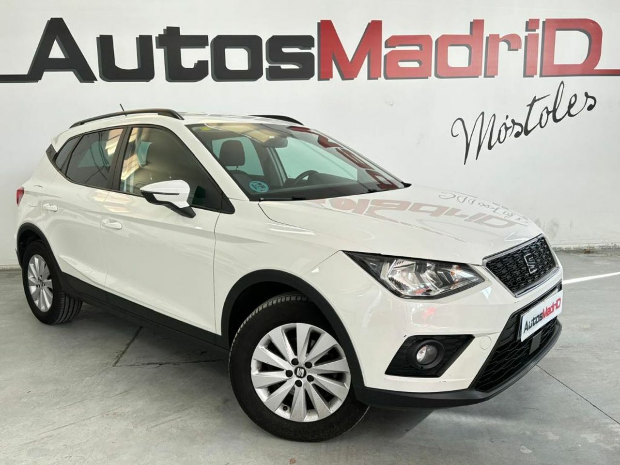 Nave comercial venta  de segunda mano - seat arona 2018 /