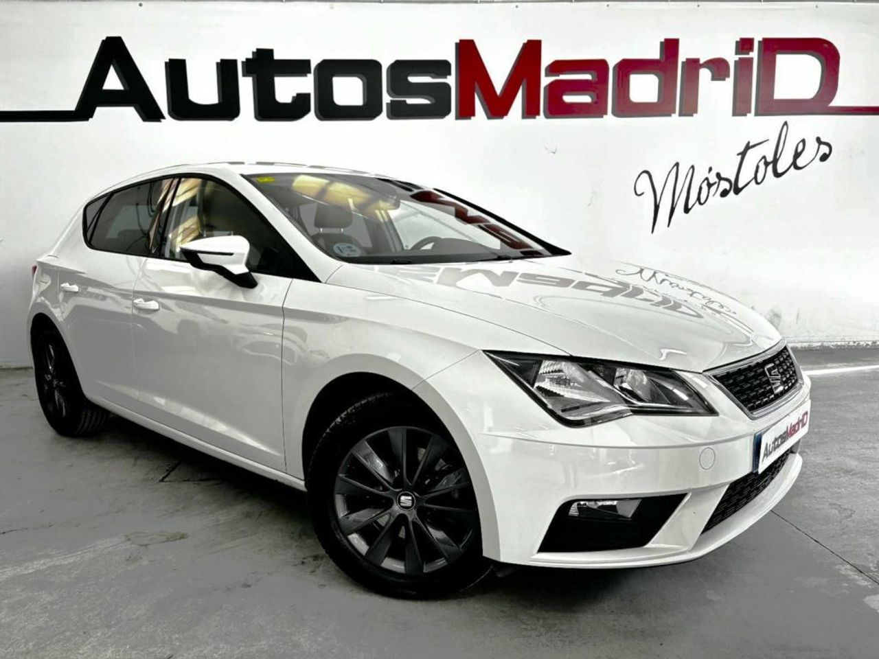 Nave comercial venta  de segunda mano - seat leon 2018 /