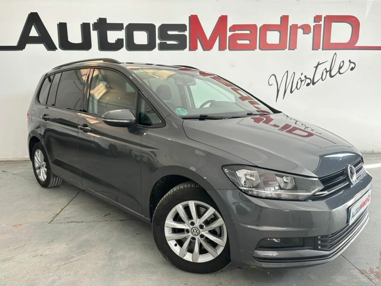 volkswagen touran 2017 /