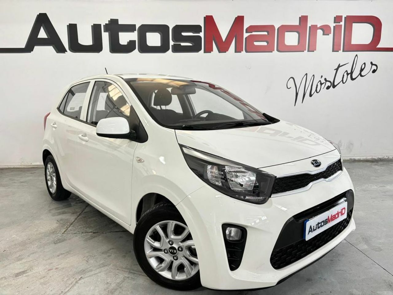 Nave comercial venta  de segunda mano - kia picanto 2020 /