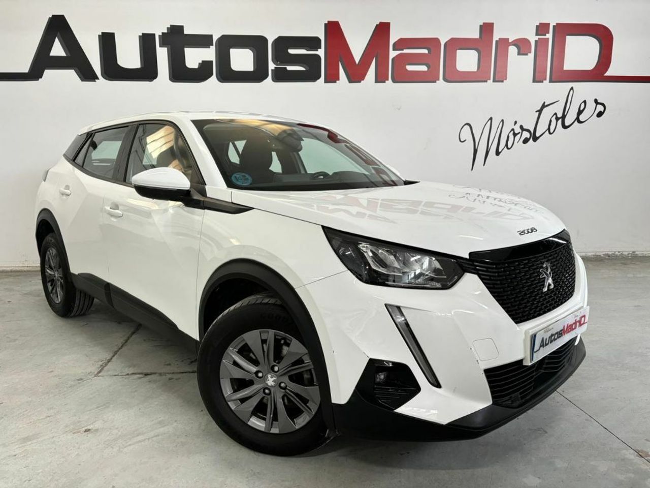 Nave comercial venta  de segunda mano - peugeot 2008 2021 /