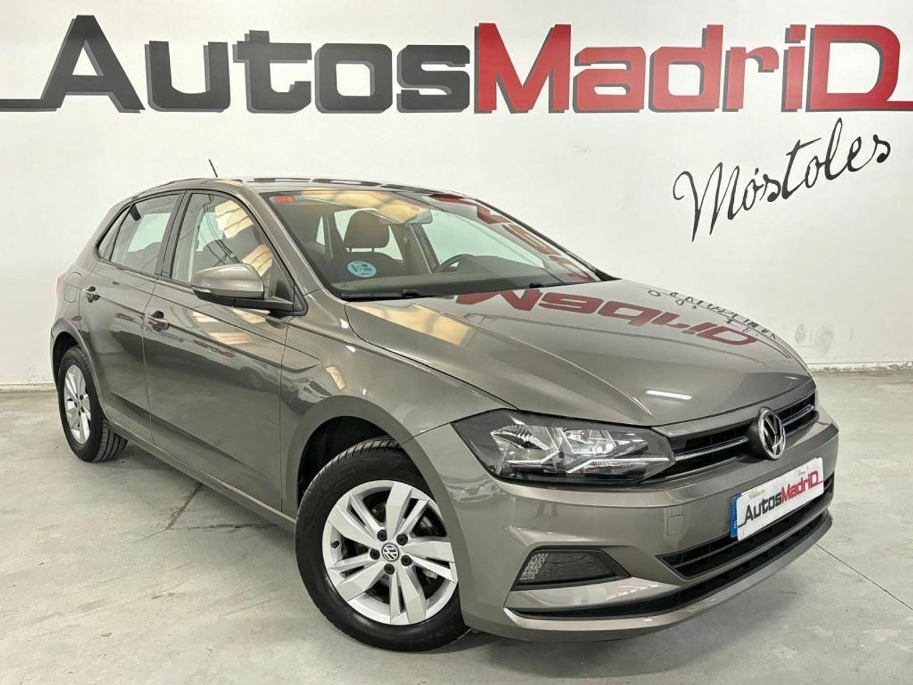 Llantas aleacion dorado  de segunda mano - volkswagen polo 2021 /